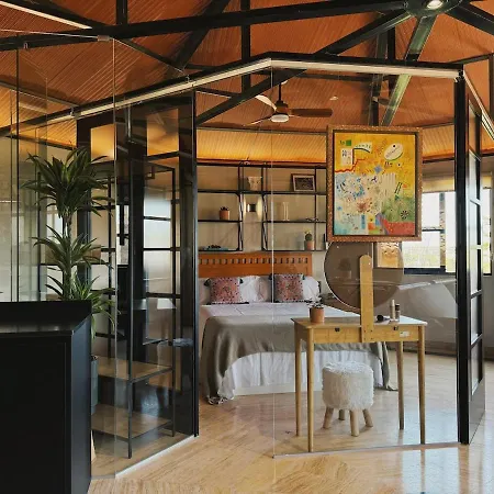 Lägenhet Duplex In With Pool