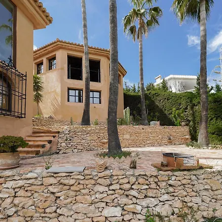 Apartman Duplex In With Pool